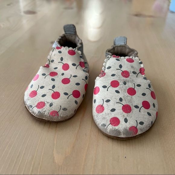 Baby Girl 0-6 Month  Robeez Leather Moccasin Shoes - Picture 2 of 9
